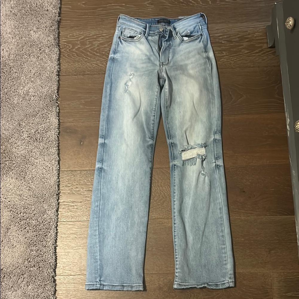 Judy Blue Distressed Light Wash Straight Leg Jeans Size 1/25 Inseam 31” like new